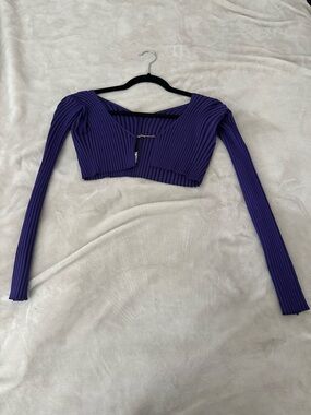 Jacquemus Purple Ribbed V-Neck Top with Gold Logo Charm